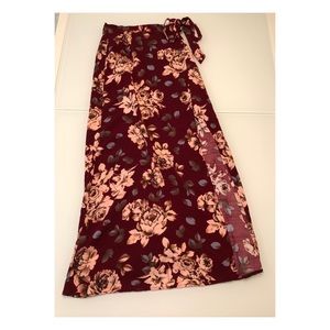 PRICE DROP-FLORAL SKIRT